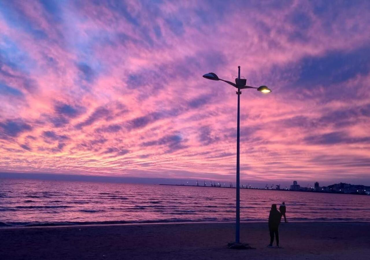 The White Corner Apartment Durres Bagian luar foto